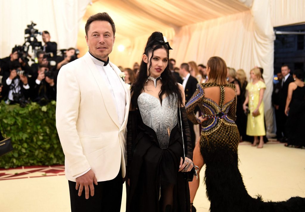 Grimes expõe briga com Elon Musk em batalha pela custódia dos filhos