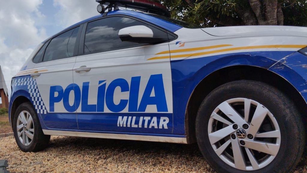 Suspeito de esfaquear homem por causa de dívida é preso após fugir dirigindo embriagado, diz PM