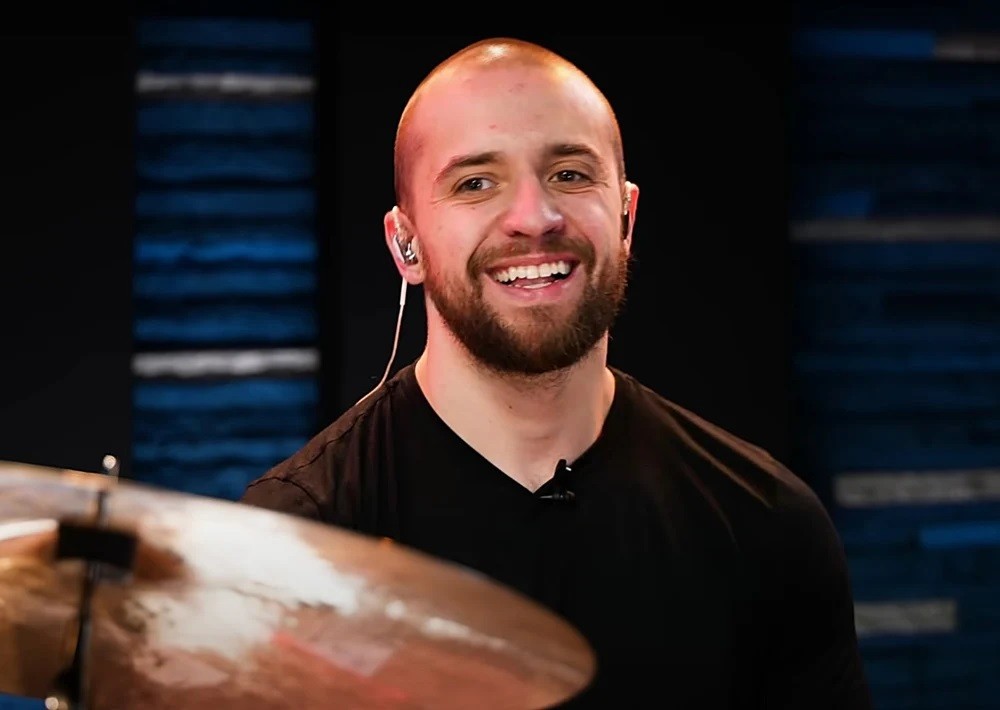 Ida do baterista do Sepultura para o Slipknot ainda reverbera, após um ano, e traz à tona casos afins entre bandas