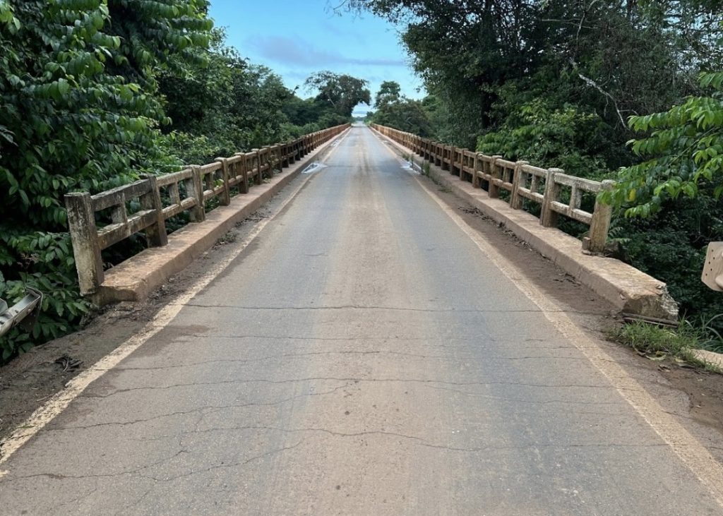 Ponte sobre o Rio Formoso na BR-242 será totalmente interditada para manutenção; veja rotas alternativas