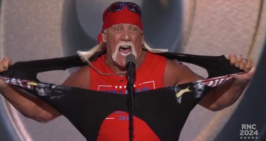 Hulk Hogan rasgou camisa para declarar apoio a Trump nas eleições em 2024