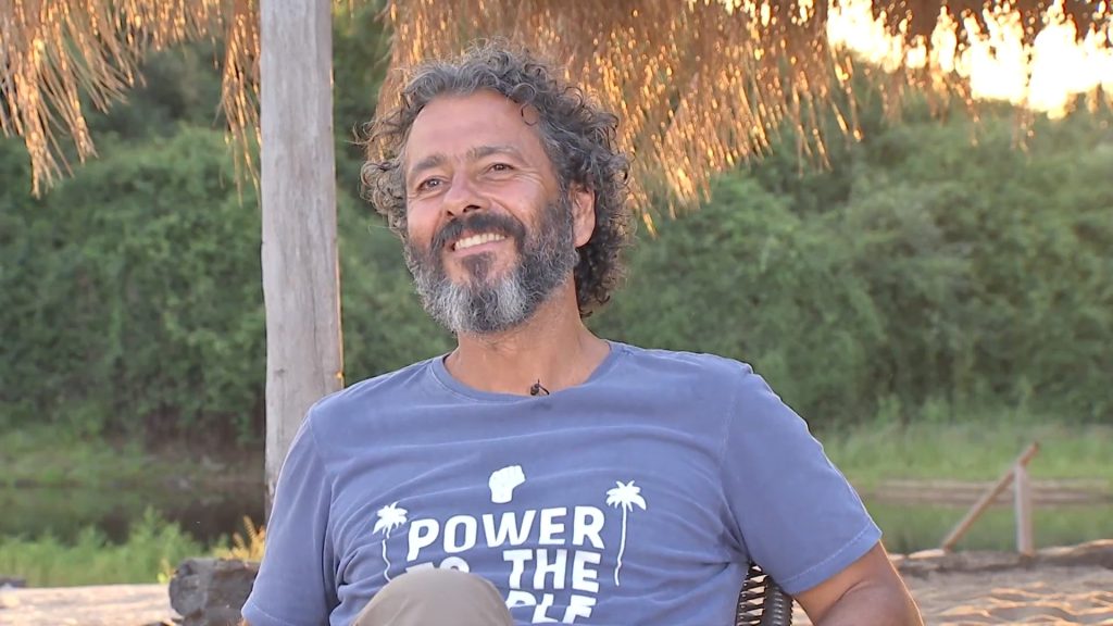 É #FAKE vídeo de Marcos Palmeira divulgando ‘vaquinha’ para o caso Orelha; golpe usa IA para manipular imagem e áudio