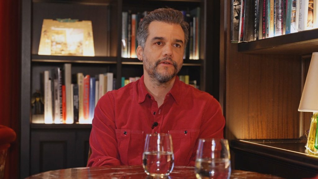 ‘Tem sido bonito ver pessoas falarem do Brasil’: Wagner Moura destaca repercussão internacional de ‘Agente Secreto’